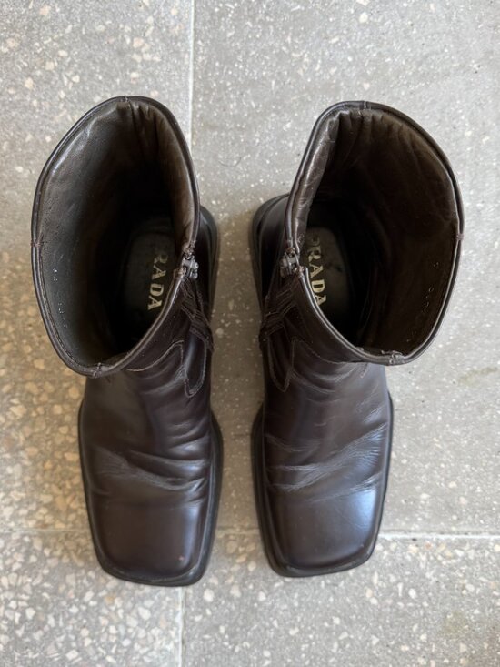 Prada FW1999 Black Leather Square Toe High Boots Archive Vibram Sole Men Size 7 main image 9